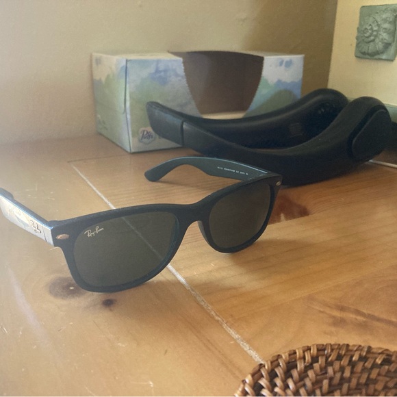 Ray Ban New Wayfarer - Picture 2 of 5